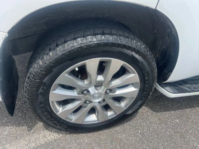 2010 Toyota Sequoia - Photo 8