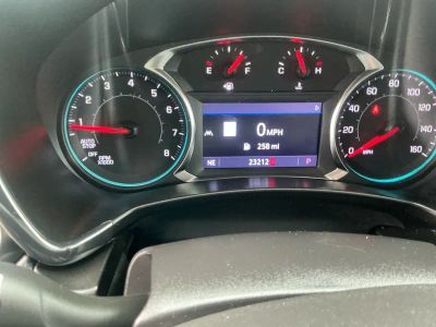 2023 Chevrolet Equinox — photo 10 view