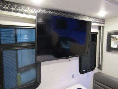 2023 Thor Motor Coach OMNI - Photo 13