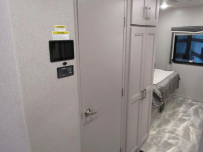 2023 Thor Motor Coach OMNI - Photo 18