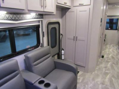 2023 Thor Motor Coach OMNI - Photo 14
