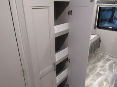 2023 Thor Motor Coach OMNI - Photo 25