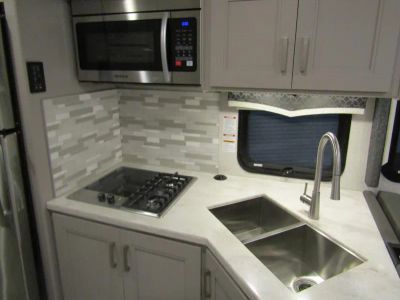 2023 Thor Motor Coach OMNI - Photo 6