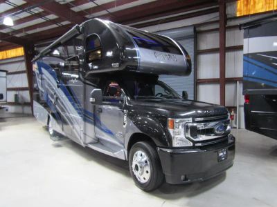 2023 Thor Motor Coach OMNI - Photo 1