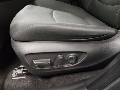 2024 Toyota RAV4 - Photo 22