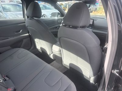 2023 Hyundai Elantra SEL - Photo 28