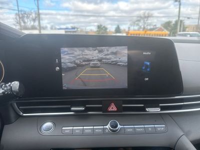 2023 Hyundai Elantra SEL - Photo 23