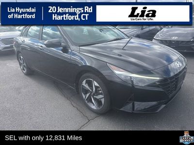 2023 Hyundai Elantra SEL - Photo 2