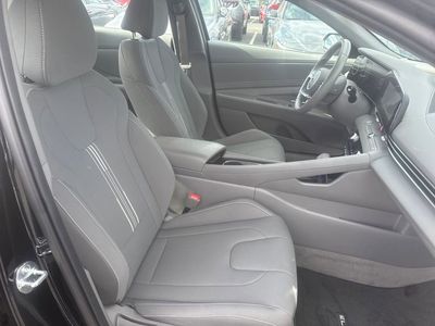 2023 Hyundai Elantra SEL - Photo 30