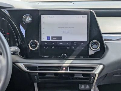 2024 Lexus RX — photo 15 view