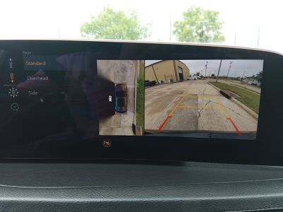 2025 Cadillac XT4 — photo 16 view