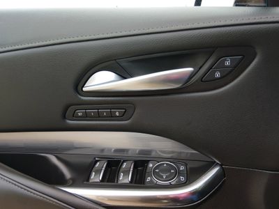 2025 Cadillac XT4 — photo 18 view