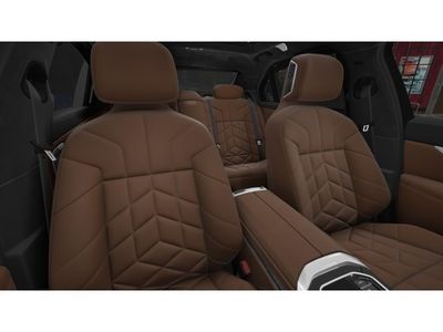 2026 BMW 740i - Photo 11