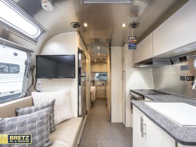 2023 Airstream Flying Cloud - Photo 8