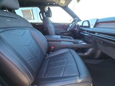 2027 Kia Telluride — photo 15 view