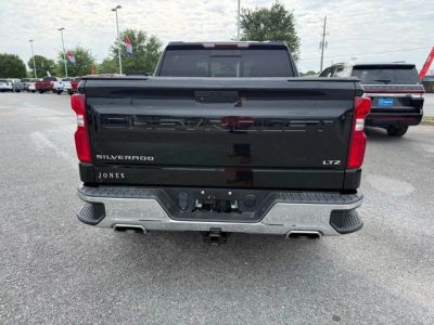 2021 Chevrolet Silverado 1500 — engine compartment view