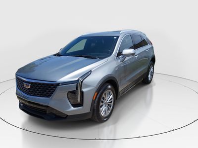 2025 Cadillac XT4 - Photo 3