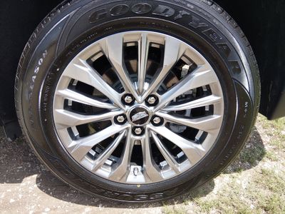 2025 Cadillac XT4 - Photo 10