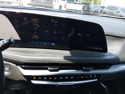 2025 Cadillac XT4 - Photo 17