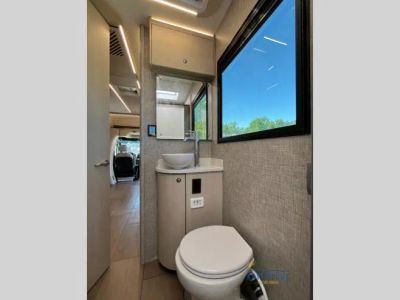2026 Tiffin Motorhomes Wayfarer XPW - Photo 12