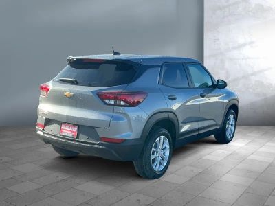 2026 Chevrolet Trailblazer — engine compartment view