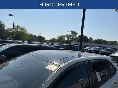 2022 Ford Edge - Photo 3