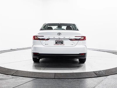 2025 Toyota Camry — photo 9 view