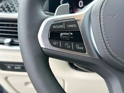 2026 BMW X5 — photo 38 view