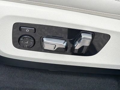 2026 BMW X5 — photo 25 view