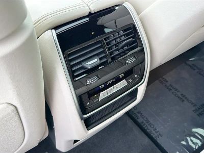 2026 BMW X5 — photo 20 view
