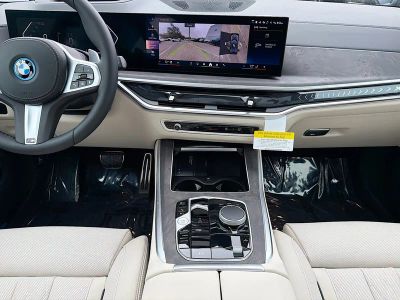 2026 BMW X5 — photo 19 view