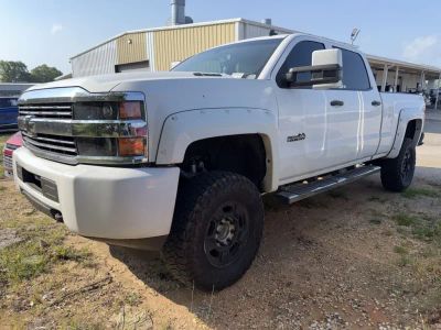 2015 Chevrolet Silverado 2500HD - Photo 4