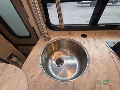 2024 Thor Motor Coach Compass AWD — photo 15 view