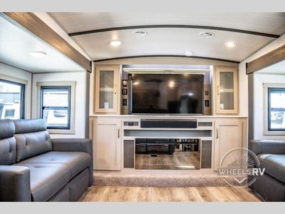 2024 Forest River RV Wildwood Heritage Glen - Photo 19