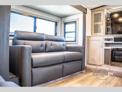 2024 Forest River RV Wildwood Heritage Glen - Photo 23