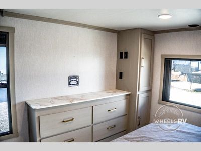 2024 Forest River RV Wildwood Heritage Glen - Photo 65