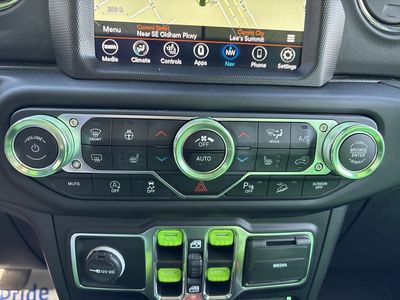 2021 Jeep Wrangler - Photo 4