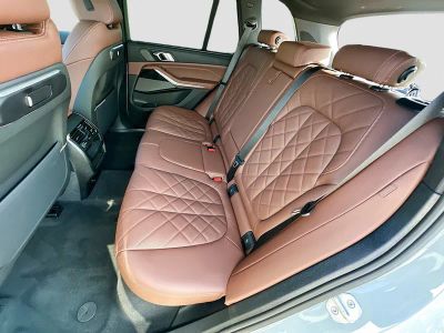 2026 BMW X5 — photo 22 view