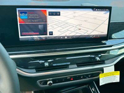 2026 BMW X5 — photo 12 view