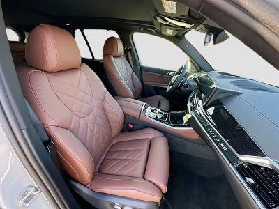 2026 BMW X5 — photo 25 view