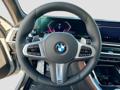 2026 BMW X5 — photo 10 view