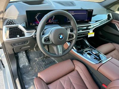 2026 BMW X5 — photo 9 view