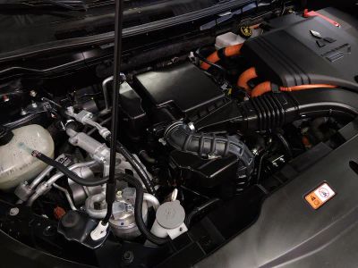 2024 Mitsubishi Outlander Plug-In Hybrid — photo 9 view