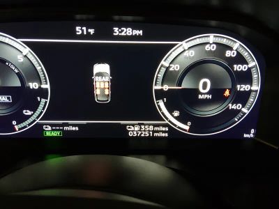 2024 Mitsubishi Outlander Plug-In Hybrid — photo 14 view