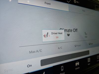 2024 Chrysler Pacifica — photo 18 view