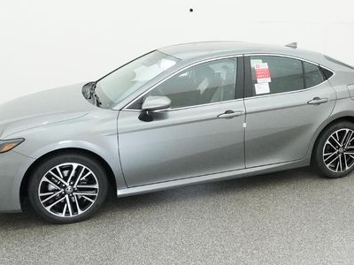 2026 Camry XLE — photo 8 view