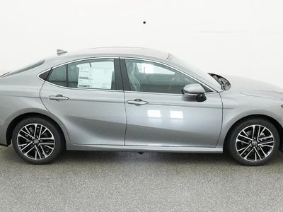 2026 Camry XLE — photo 18 view