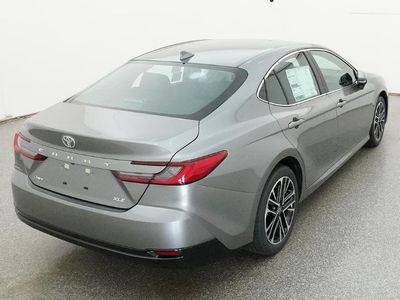 2026 Camry XLE — photo 11 view