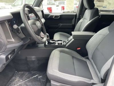2026 Ford Bronco — photo 13 view