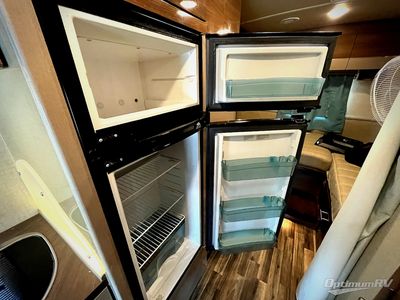 2017 Itasca Navion - Photo 15